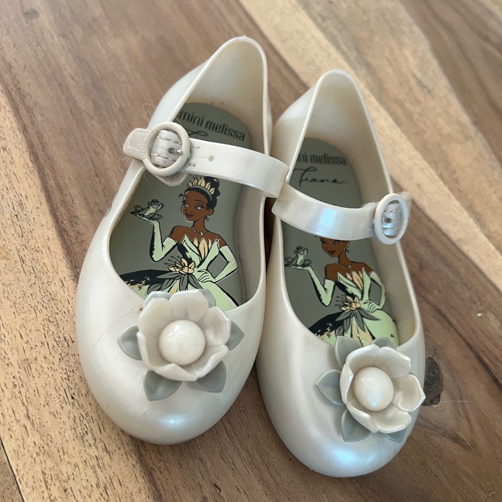 Mini Melissa Tiana sweet love princess shoes like new size 9